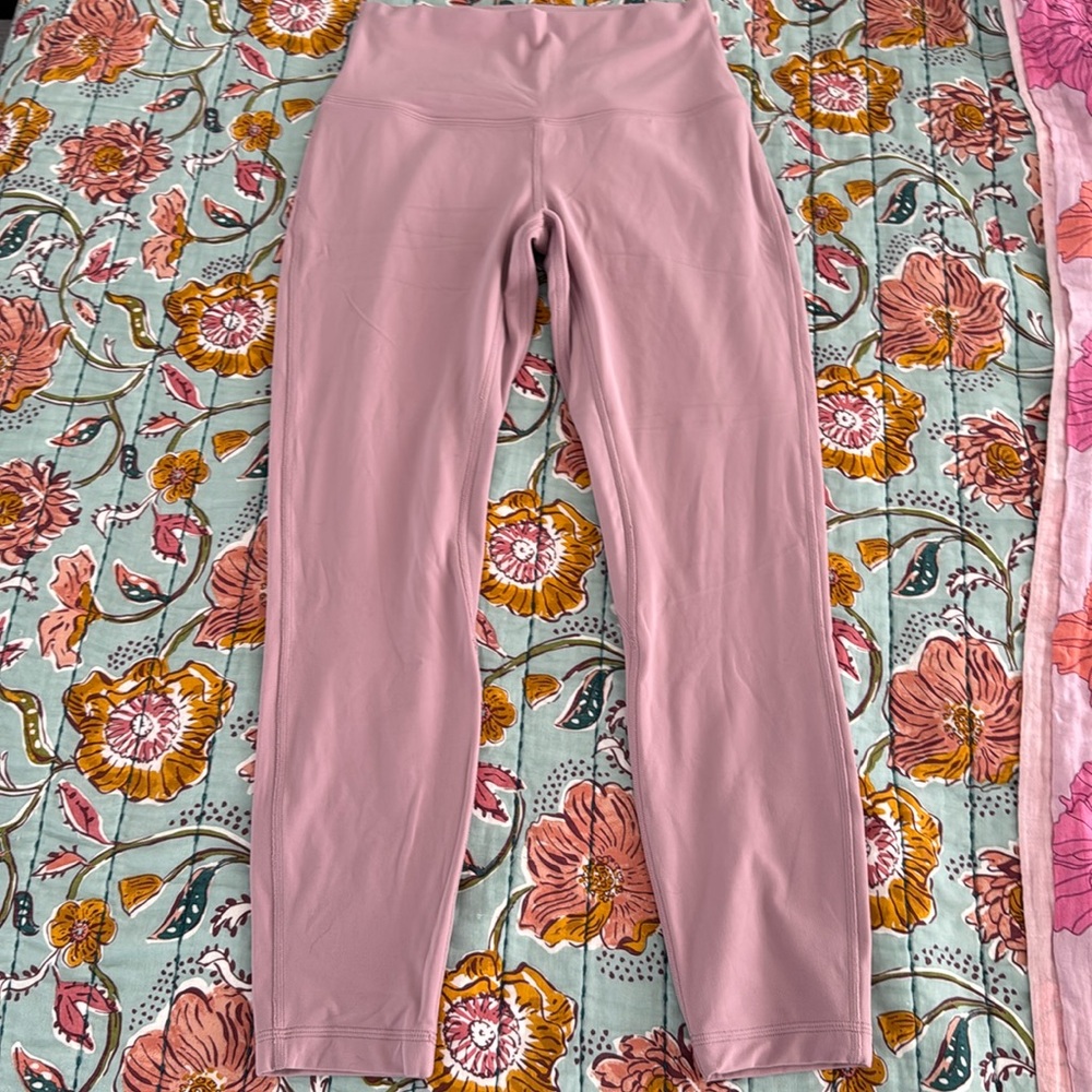 Lululemonn Align High Rise Legging 25” in Rose Blush Size 6